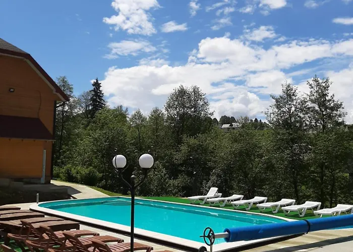 Zatyshok Guest house Plave